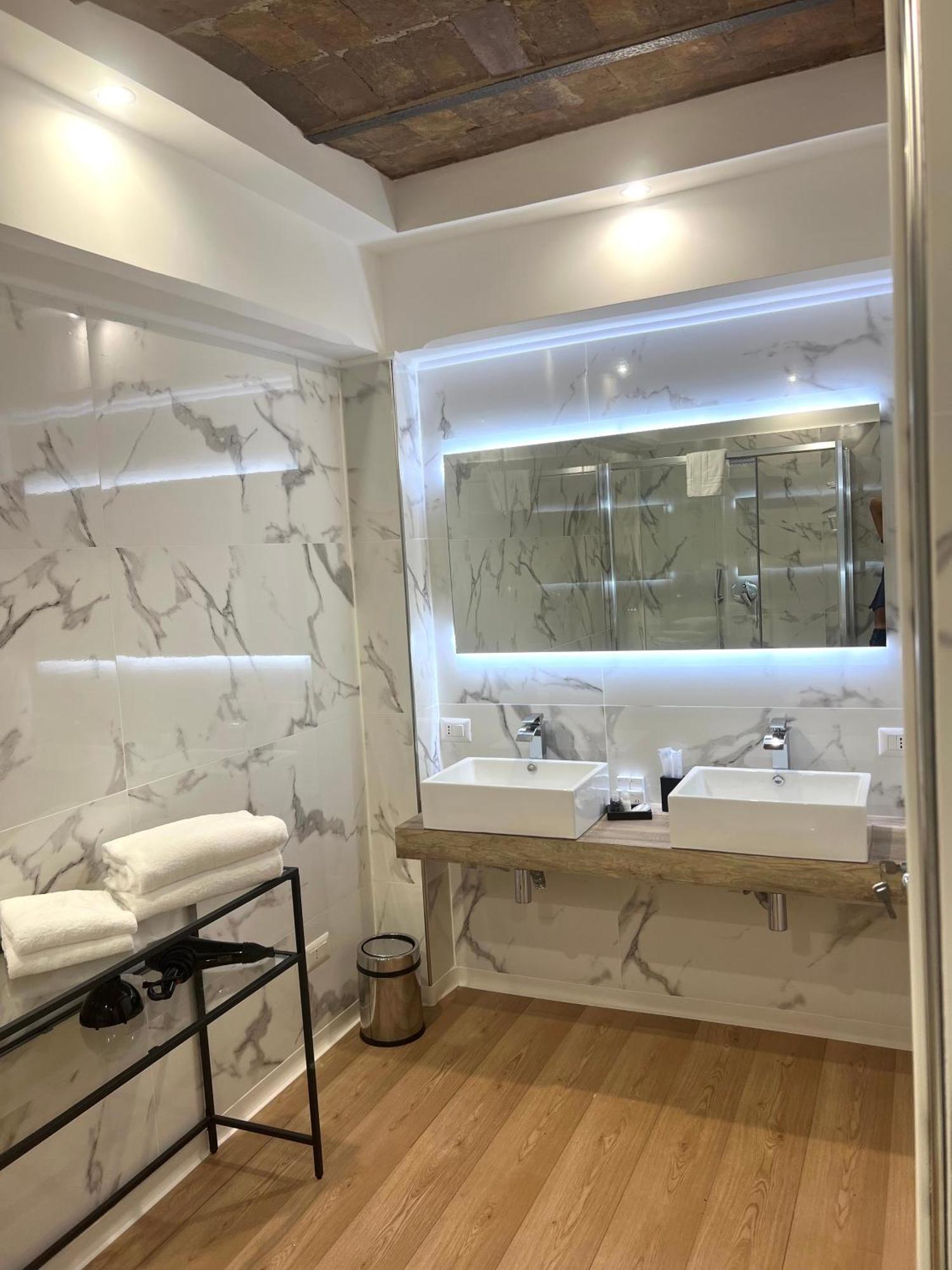 Miluar Luxury B&B - Vanvitelli Nápoles Exterior foto
